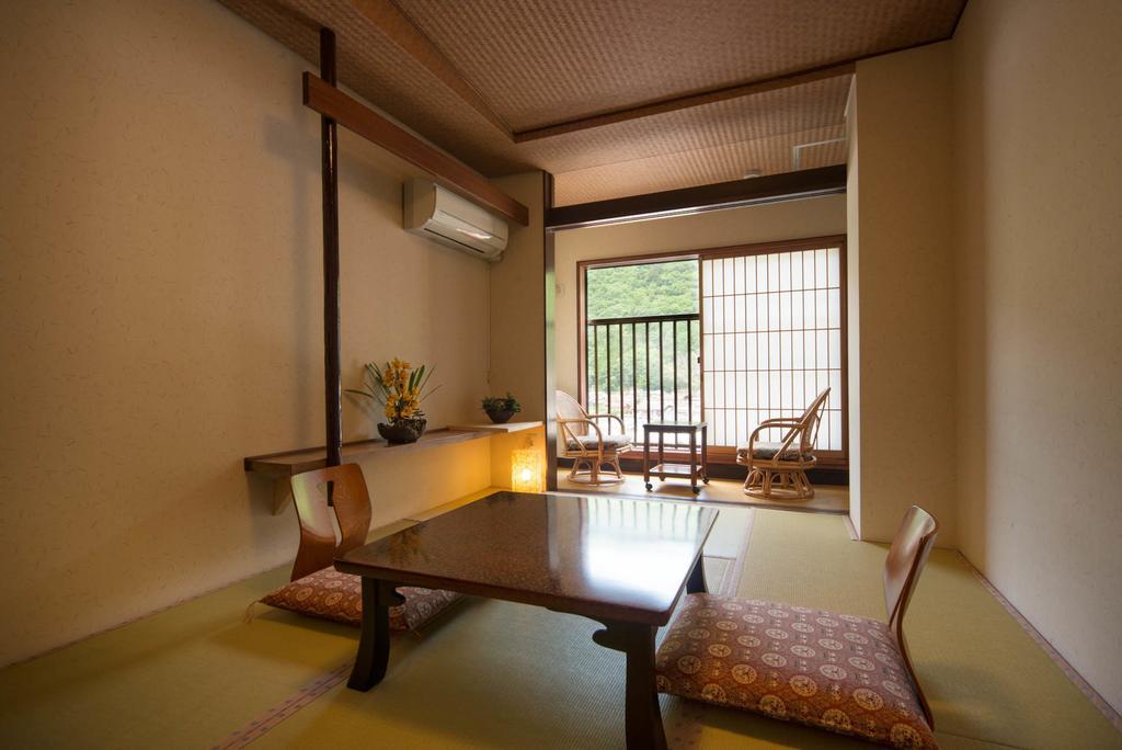 Готель Yamamizuki Urara Tsutaya Кісо Номер фото
